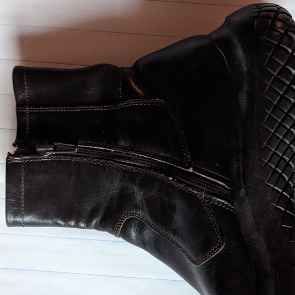 90s Prada Vibram sole Black Leather Chunky Platform Ankle Boot - Picture 8 of 11